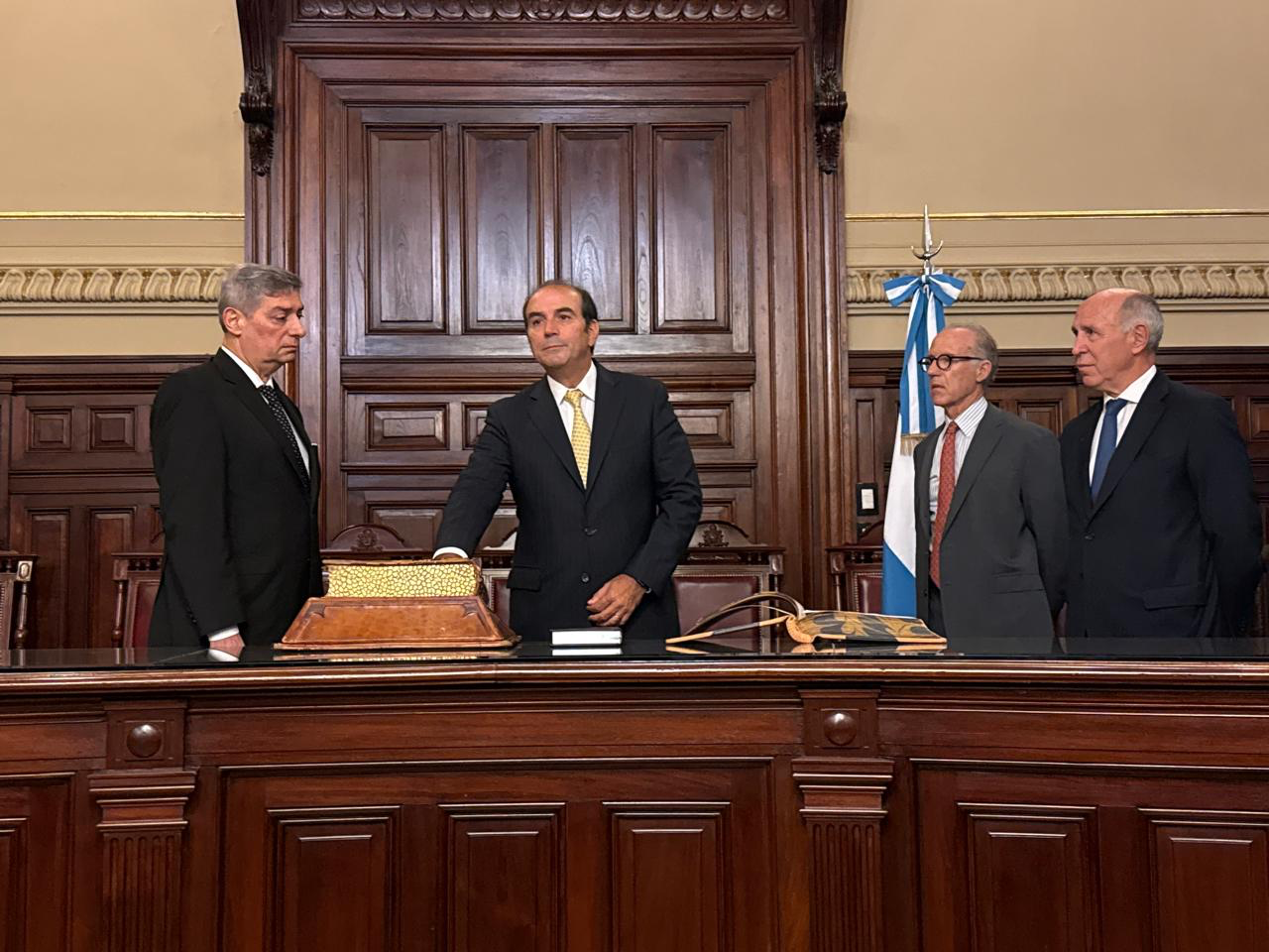 Con varios frentes en contra, el juez García Mansilla define su futuro