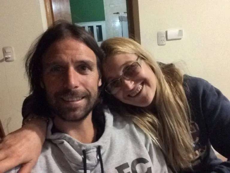 Una mamá adolescente y el goleador que pudo no estar