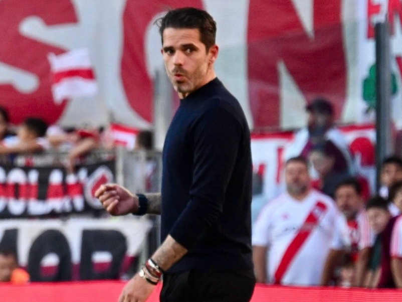 Riquelme echó a Gago: así lo confirmó Chicho Serna